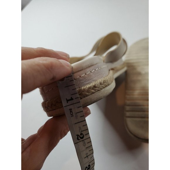 Vince Camuto VC Rickert Womens Sz 7M Slipn On Sandals Shoes Ivory - Picture 10 of 10